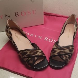 TARYN ROSE KAIDA womens low wedges (size 5M)